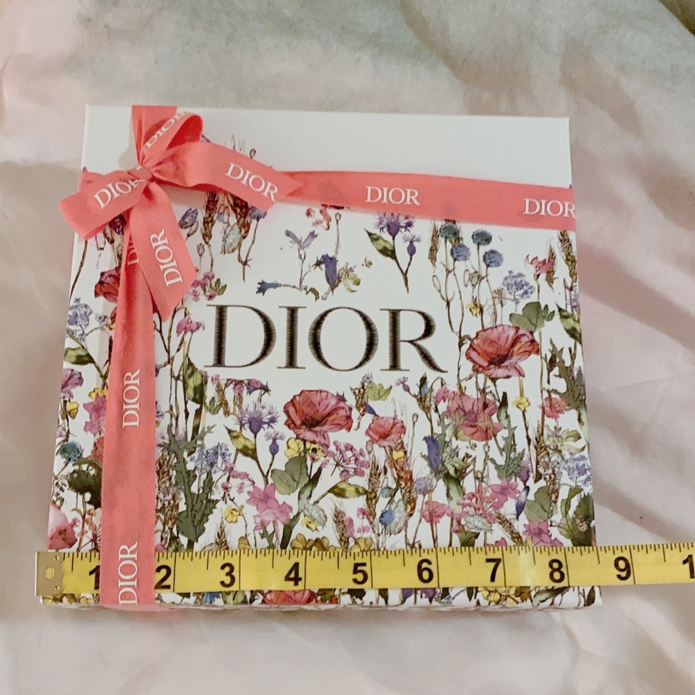 Dior | Spring Gift Box and Packaging